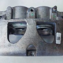 Pinça de Freio Dianteira Direita RAM 1500 V8 2024