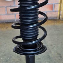 Amortecedor Dianteiro Direito Coxim Chery Tiggo 8 1.6 2025/2026