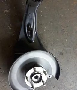 Cubo Braço Fação Traseiro Esquerdo Asx 2.0 4x4 2015/2016