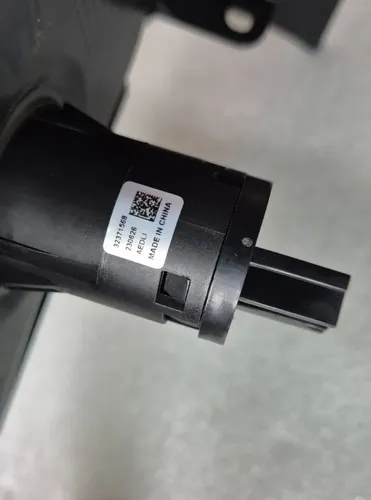 Moldura Console Tomada Usb Volvo Xc60 T8 Hìbrida 2024 - Imagem 4