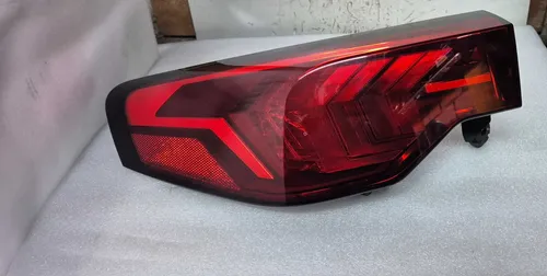 Lanterna Traseira Esquerda Bmw X2 M35i 2025/2026 Esquerdo/motorista Vermelho