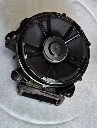 Subwoofer Alto Falante Volvo Xc60 T8 2024 Preto