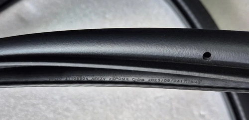Borracha Porta Traseira Volvo Xc60 T8 2023/2024 - Imagem 5