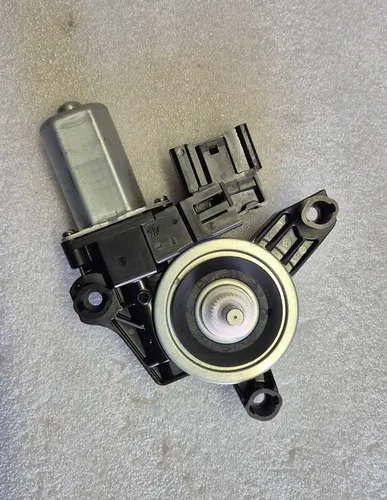 Motor Vidro Elétrico Dianteiro Direito Bmw X2 M35i 2025 - Imagem 3