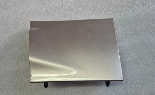 Acabamento Spoiler Lado Esquerdo Volvo Xc60 T8 2023/2024 Dourado - Imagem 3