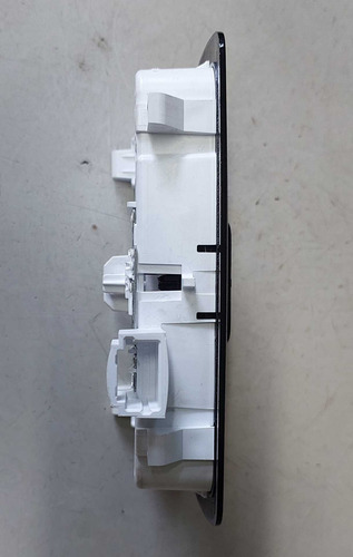 Luz Teto Cortesia Renault Kardian 2025 - Imagem 3