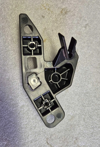 Guia Parachoque Dianteiro Direito Bmw X2 M35i 2025 5a32ad2 - Imagem 3