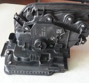 Fechadura Porta Dianteira Direita Bmw X1 2016