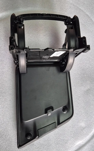 Apoio De Braço Console Central Volvo Xc60 T8 Ultimate 2024 Preto - Imagem 5