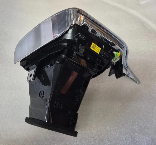 Difusor Ar Lado Esquerdo Volvo Xc60 T8 Ultimate 2024 - Imagem 4