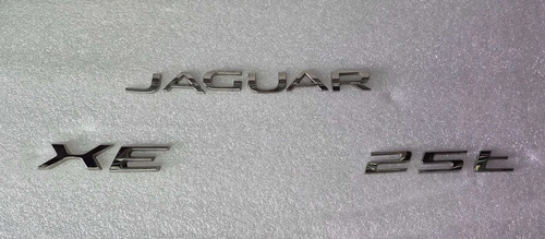 Emblema Letra Jaguar Xe 2017/2018 Azul - Imagem 2