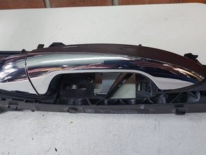 Maçaneta Externa Dianteira Esquerda Glc 250 Coupé 2019 Dianteira