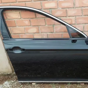Porta Dianteira Direita Vw Passat Highline Tsi 2018/2019 Dianteira Direito Preto