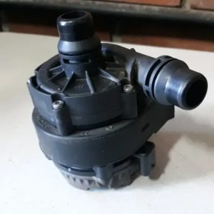 Bomba De Água Auxiliar Bmw X4 3.0 M40i 2019 0392024082
