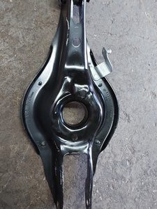 Balança Bandeja Traseira Esquerda Bmw 320i Turbo 2014/2017