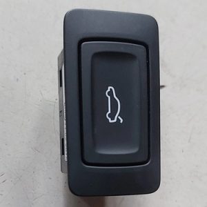 Botão Abertura Tampa Traseira Porta Malas Audi Q3 2014/2018