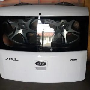 Tampa Traseira Com Vidro Kia Soul 2011/2012 Branca