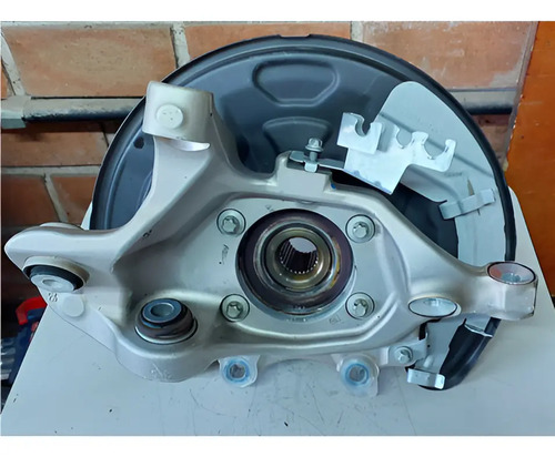 Montante Cubo Traseiro Direito Mercedes Glc250 2.0 2017/2018 - Imagem 4