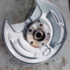 Montante Cubo Traseiro Direito Volvo Xc60 T8 Hìbrida 2024