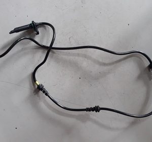 Sensor Abs Dianteiro Direito Mercedes C180 Cgi 2019