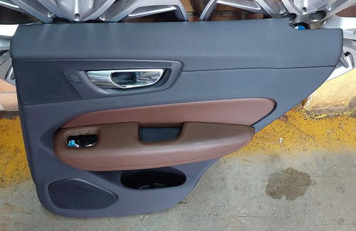 Forro De Porta Traseiro Direito Volvo Xc60 D5 2020 - Imagem 3