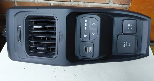 Moldura Difusor Ar Usb Tomada 127v 12v Jeep Commander 2022
