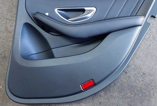 Forro De Porta Traseiro Direito Mercedes Glc250 2017/2018 - Imagem 2