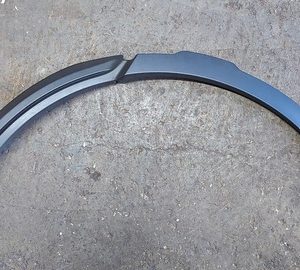 Moldura Aplique Paralama Traseiro Esquerdo Evoque 2013 Preto