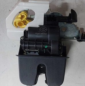 Fechadura Tampa Traseira Vw Passat Highline Tsi 2.0 2019