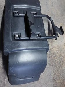 Suporte Com Paralama Traseiro Direito Ford Cargo Panda 2018