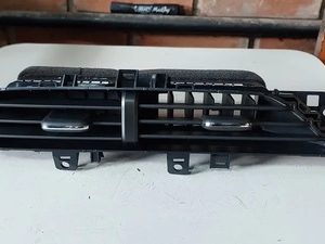 Difusor De Ar Central Tracker Premier Ltz 2021/2022