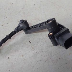 Sensor Nível Suspensão Traseiro Esquerdo Jaguar Xfr 5.0 2015