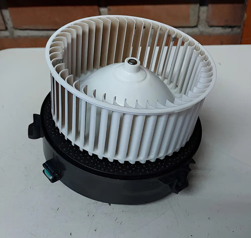 Motor Ar Forçado Volvo Xc60 D5 Momentum 2020 - Imagem 2