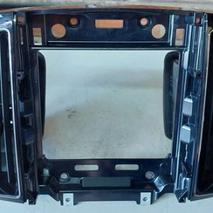 Moldura Multimidia Difusor Ar Volvo Xc60 T8 Hìbrida 2024 Preto