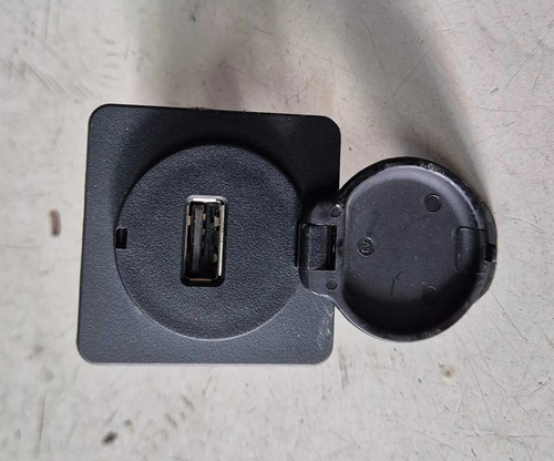 Tomada Usb Carregador Mitsubishi Pajero Sport 2.4 2025 - Imagem 2