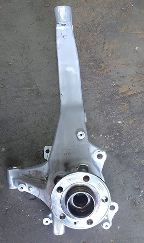 Montante Cubo Dianteiro Direito Volvo Xc60 D5 Momentum 2020 - Imagem 5
