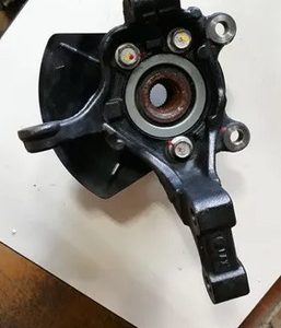 Montante Cubo Dianteiro Direito Nissan Livina 1.8 16v 2014