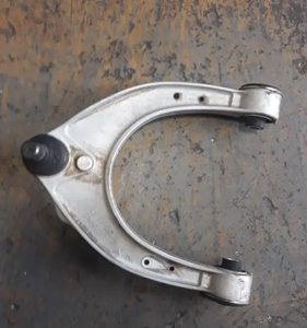 Balança Superior Dianteira Direita Bmw 550i 4.4 V8 2012