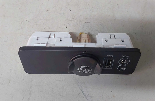 Tomada 12v Usb Jaguar Xfr 5.0 V8 510cv 2015 - Imagem 2