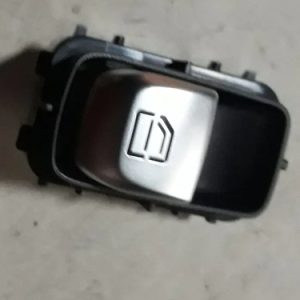 Botão Vidro Elétrico Traseiro Direito Mercedes C180 Cgi 2019