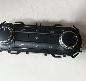 Comando Ar Condicionado Mercedes Gla200 2018