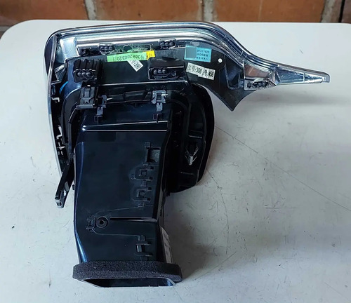 Difusor Ar Lado Esquerdo Volvo Xc60 D5 Momentum 2020 - Imagem 2