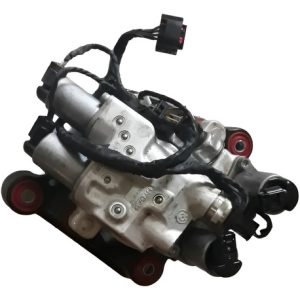 Bomba Hidraulica Controle Estabilidade Bmw 550i  4.4 V8 2012
