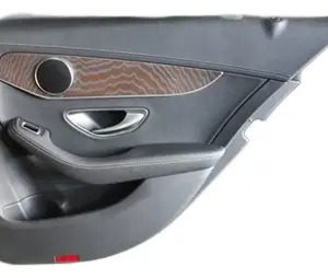 Forró De Porta Traseiro Direito Mercedes C180 Cgi 2019