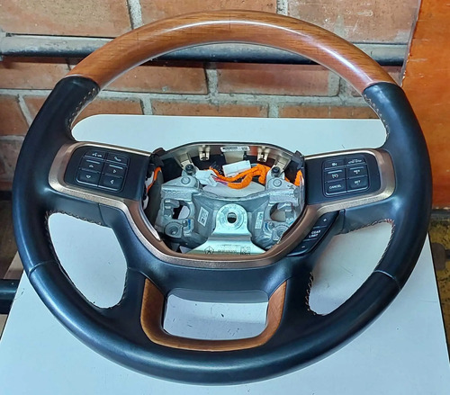 Volante Dodge Ram Longhorn 6.7 3500 2022 - Imagem 4