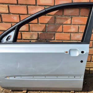 Porta Dianteira Esquerda Fiat Stilo 2004/2010 Dianteira Esquerdo Prata
