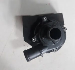 Bomba De Agua Auxiliar Jetta 1.4 Tsi 2016