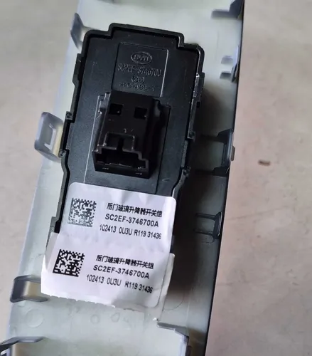 Botão Vidro Elétrico Traseiro Esquerdo Byd Mini Dolphin 2025 - Imagem 4