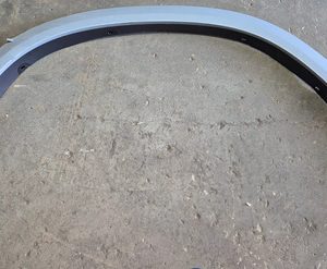 Moldura Paralama Traseiro Esquerdo Bmw X4 M30i 2023 Cinza