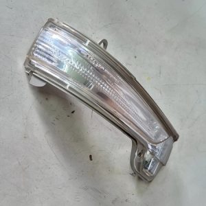 Pisca Retrovisor Esquerdo Toyota Hilux 2.8 2016/2022